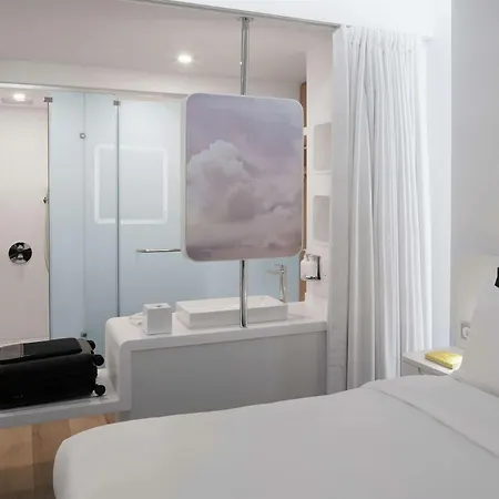 Hotell Yotelair Airport, Duty Free - International Transit Area