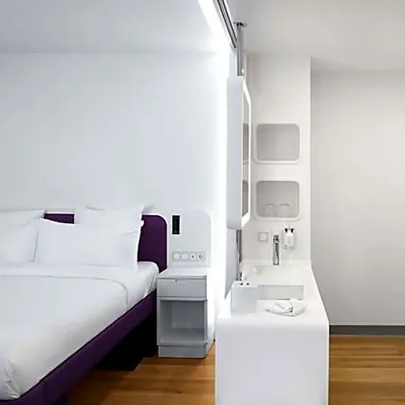 Yotelair Airport, Duty Free - International Transit Area