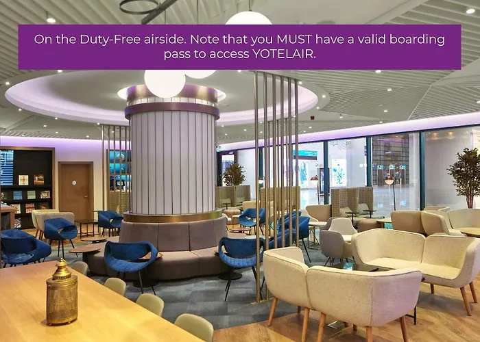 Yotelair Airport, Duty Free - International Transit Area Hotel 3*